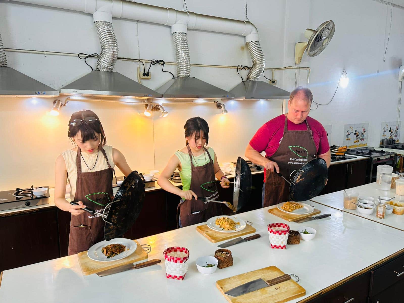 שיעור בוקר עם basil cookery school - תמונה 4