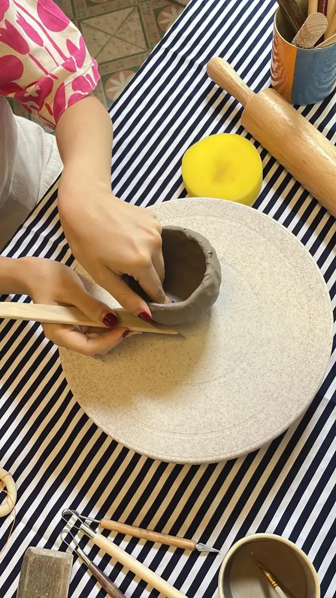 סדנת קדרות בצ׳יאנג מאי – Mitt Studio (Hand Building) - תמונה 5