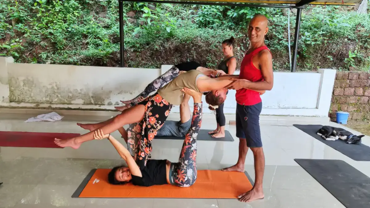 om yoga goa