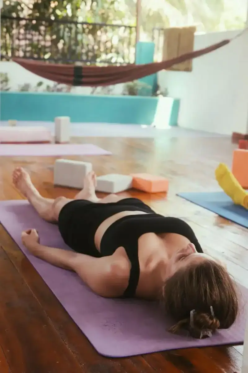 שיעורי יוגה - The Yoga Shack - תמונה 3