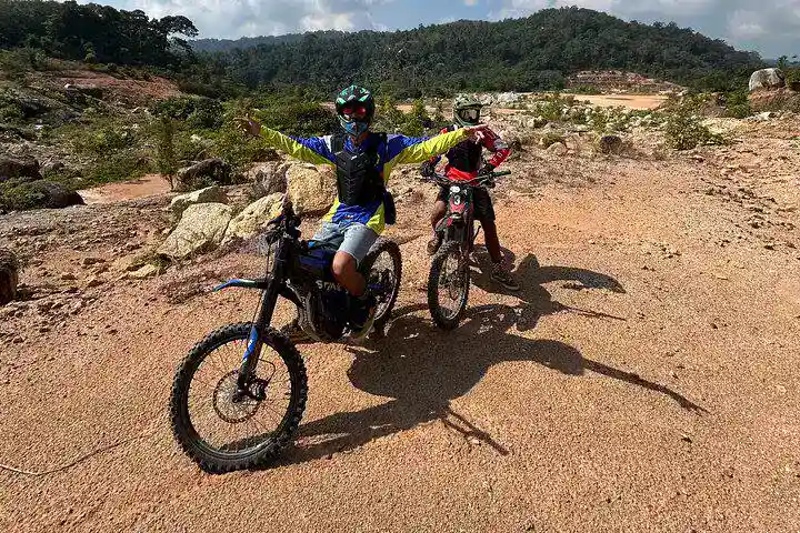 טיול אופנועים בג'ונגל בקו פאנגן - Dirt E Bike - תמונה 4