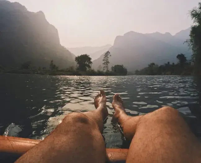 אבובים בואנג ויאנג (River Tubing)