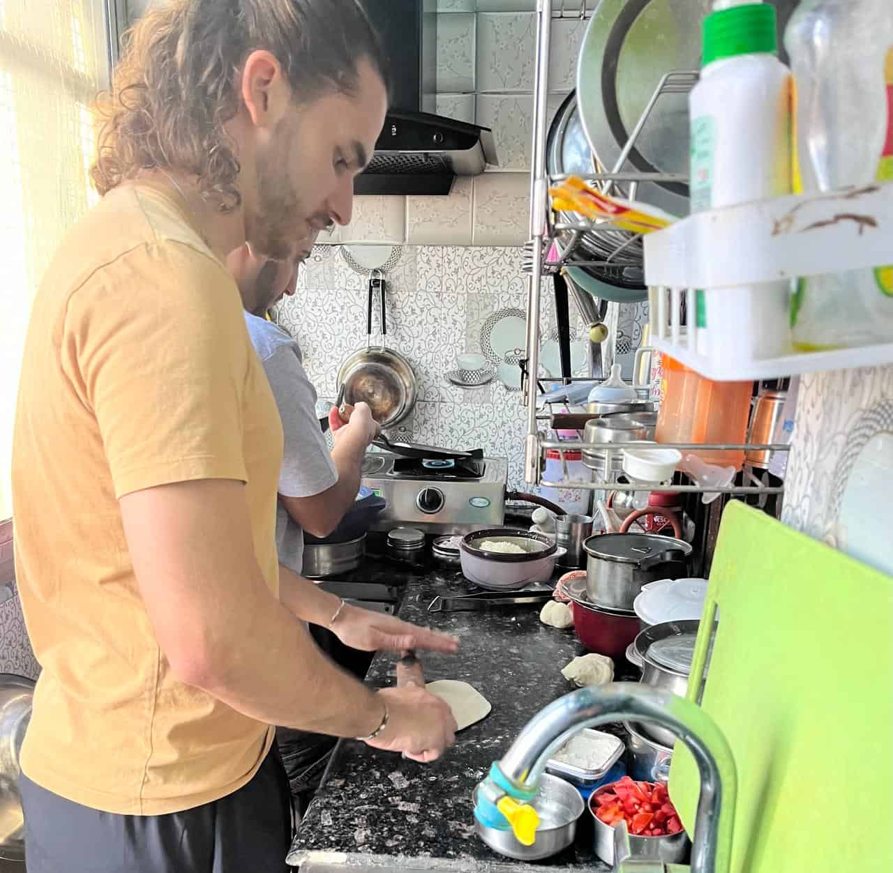 סדנת בישול ברישיקש עם ראג'ני - תמונה 3