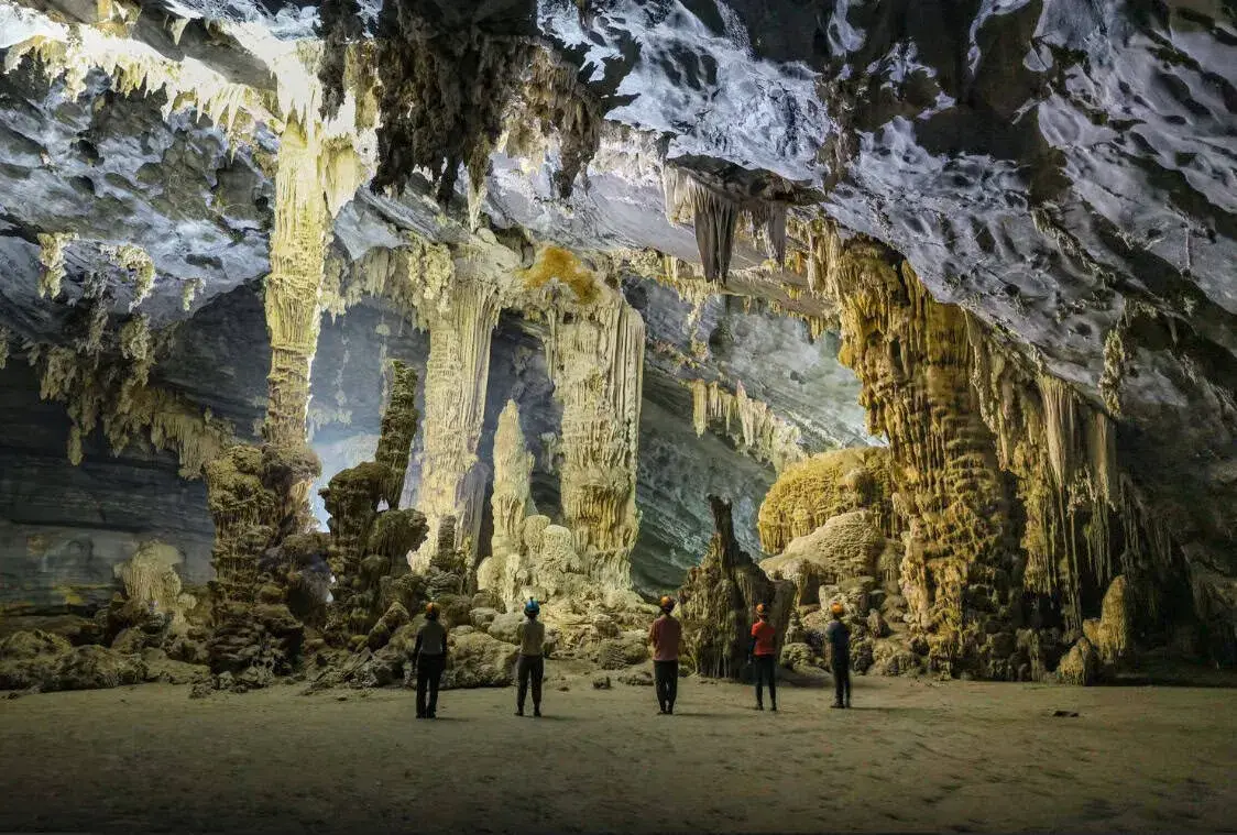 Tu Lan Cave Encounter- Oxalis Adventure