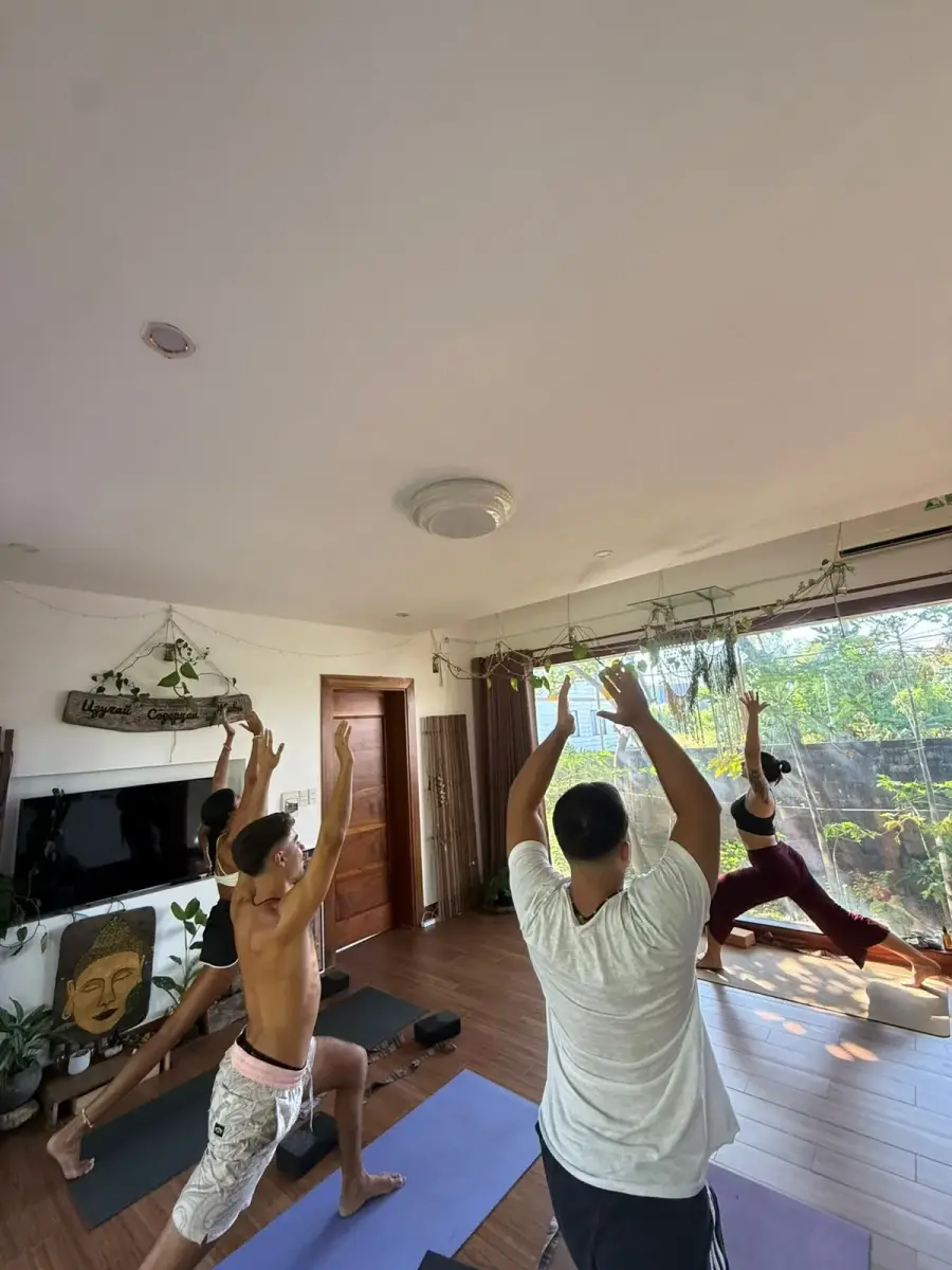 יוגה ב־Riverside Yoga and Ice Bath הוי אן - תמונה 3