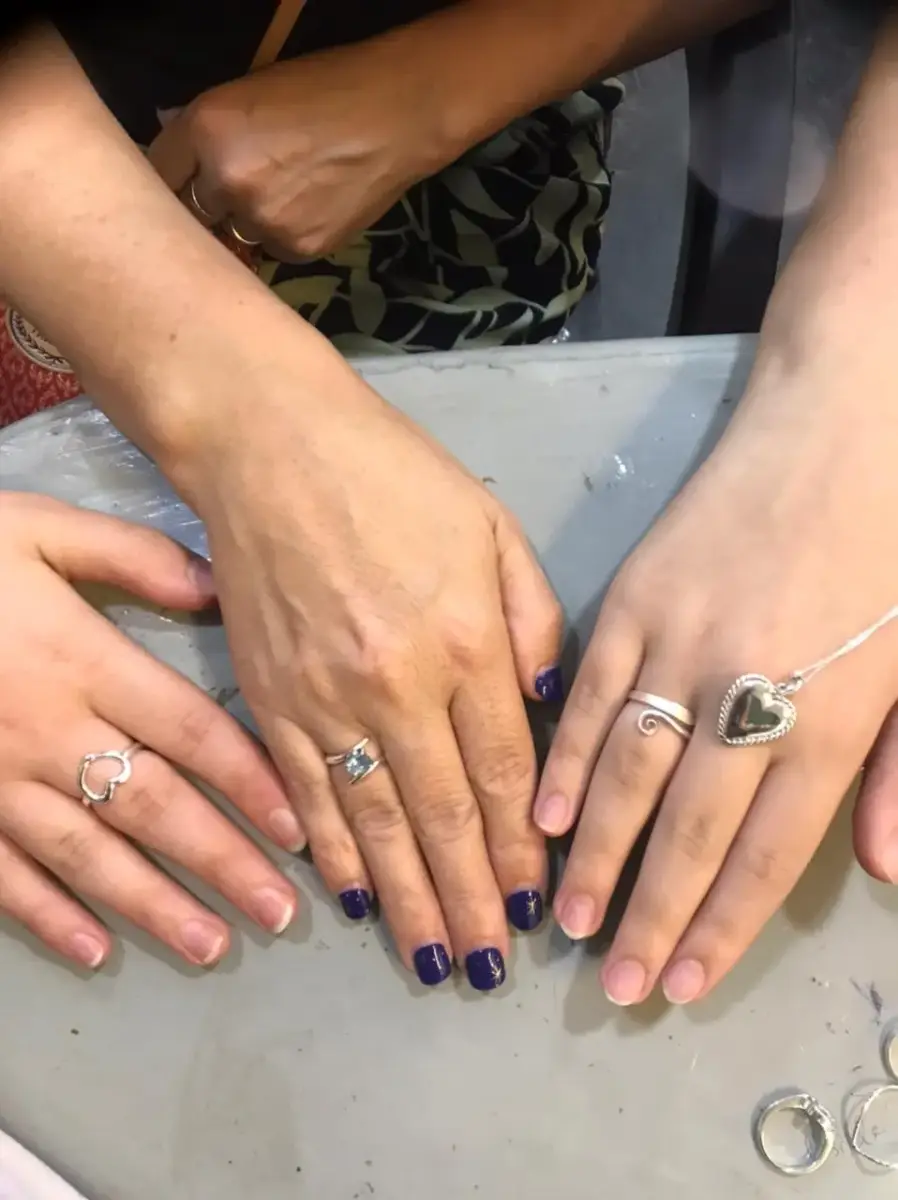 סדנת צורפות ב-Sithma Gem and Jewellery - תמונה 3