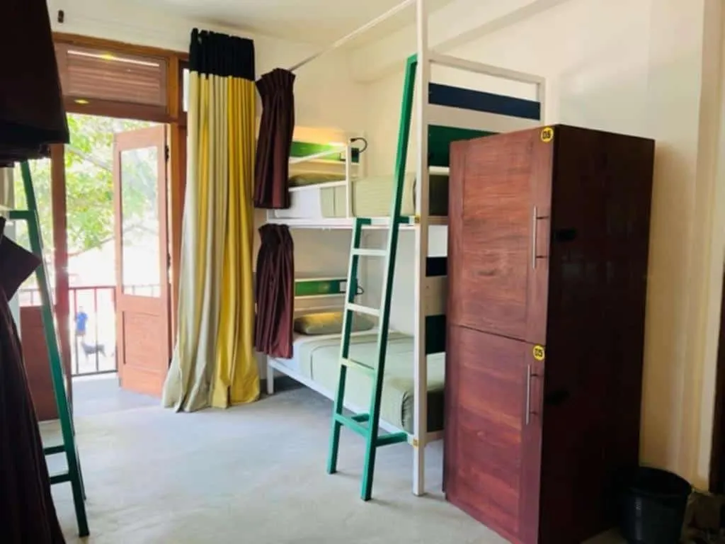 Down Town Hostel Ella