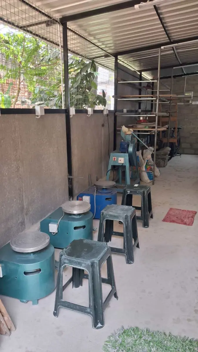 סדנת קדרות בווליגמה – חוויה יצירתית בעבודת יד - תמונה 3