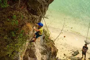 טיפוס צוקים בריילי ביץ' - Railay Rock Climbing - תמונה 2