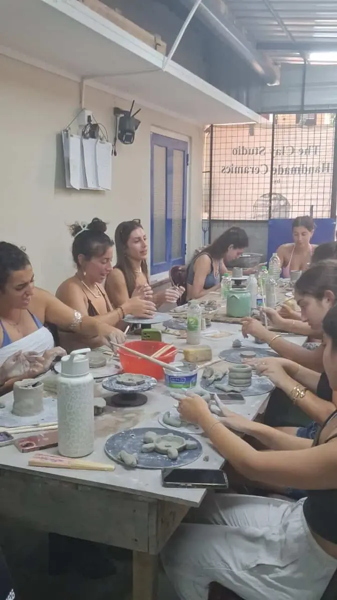סדנת קדרות בווליגמה – חוויה יצירתית בעבודת יד - תמונה 2