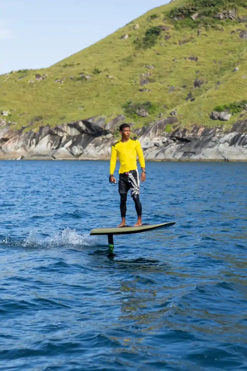 גלישה על גלשן חשמלי - E Foil Surf School - תמונה 3