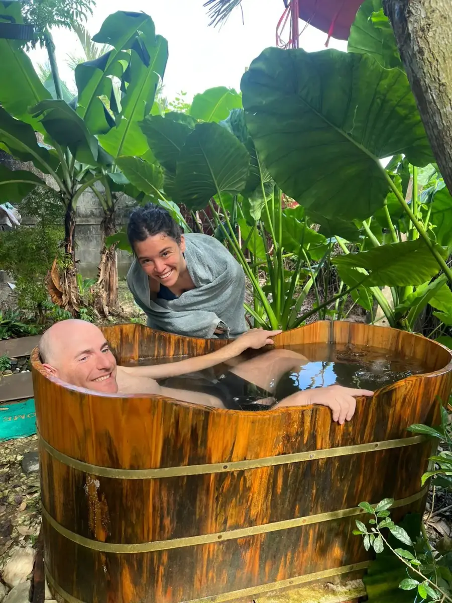 Riverside Yoga and Ice Bath – חצי יום ריטריט יוגה ואמבטיית קרח בהוי אן