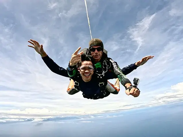 צניחה חופשית בסיקיהור עם Skydive Siquijor