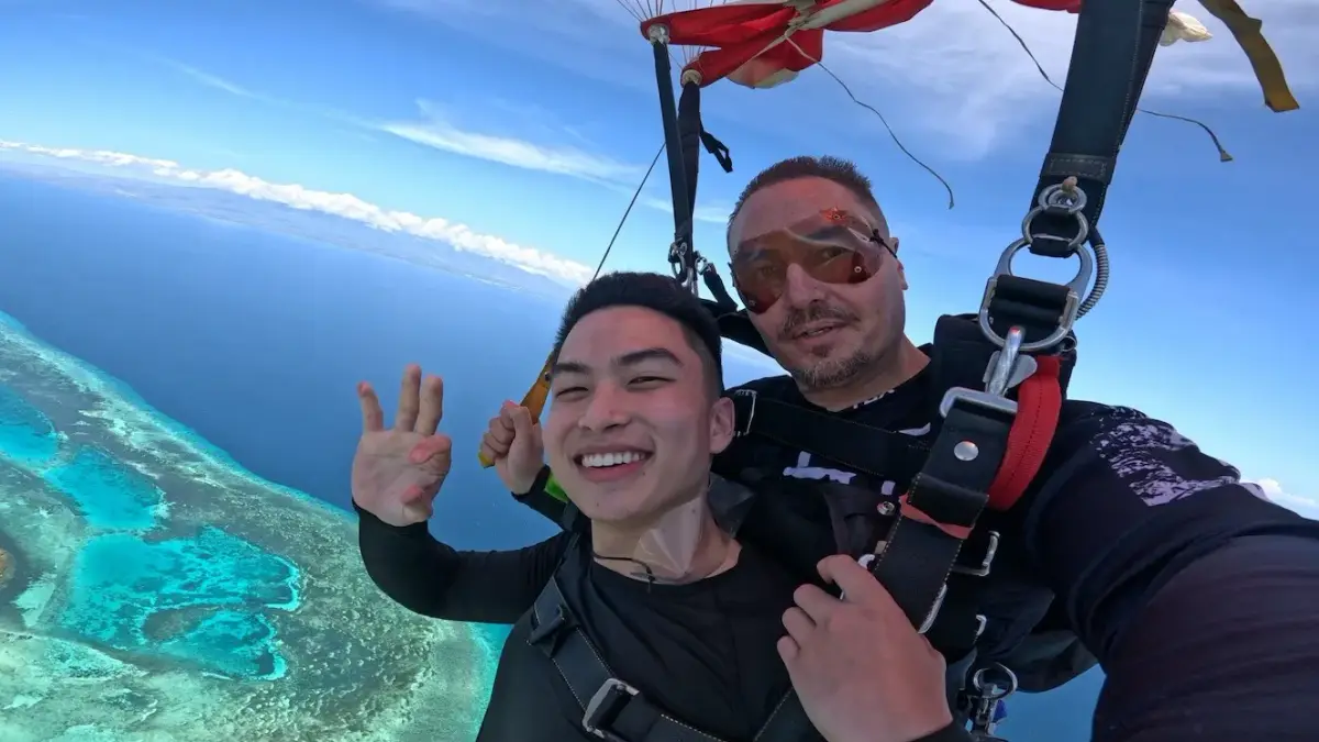 צניחה חופשית בסיקיהור עם Skydive Siquijor - תמונה 4