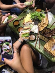 סיור בישול עם אלה בהאנוי, וייטנאם איסטקארד