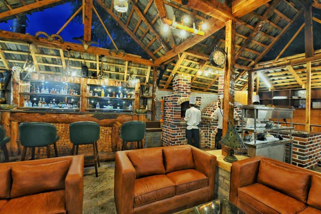 Shirar resort and spa ריזורטים במנאלי איסטקארד