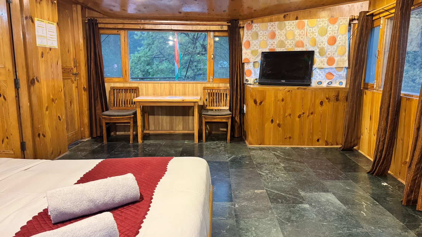 tiger inn הוסטלים שווים במנאלי איסטקארד