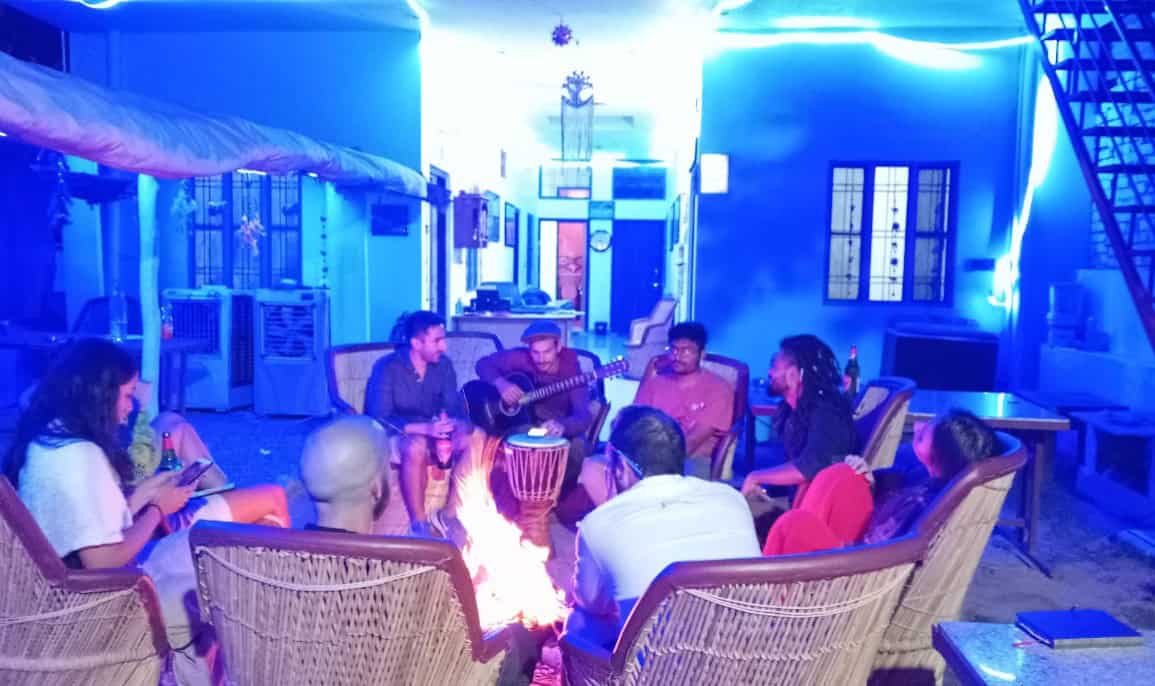 Veera's Hostel הוסטלים זולים בפושקר איסטקארד