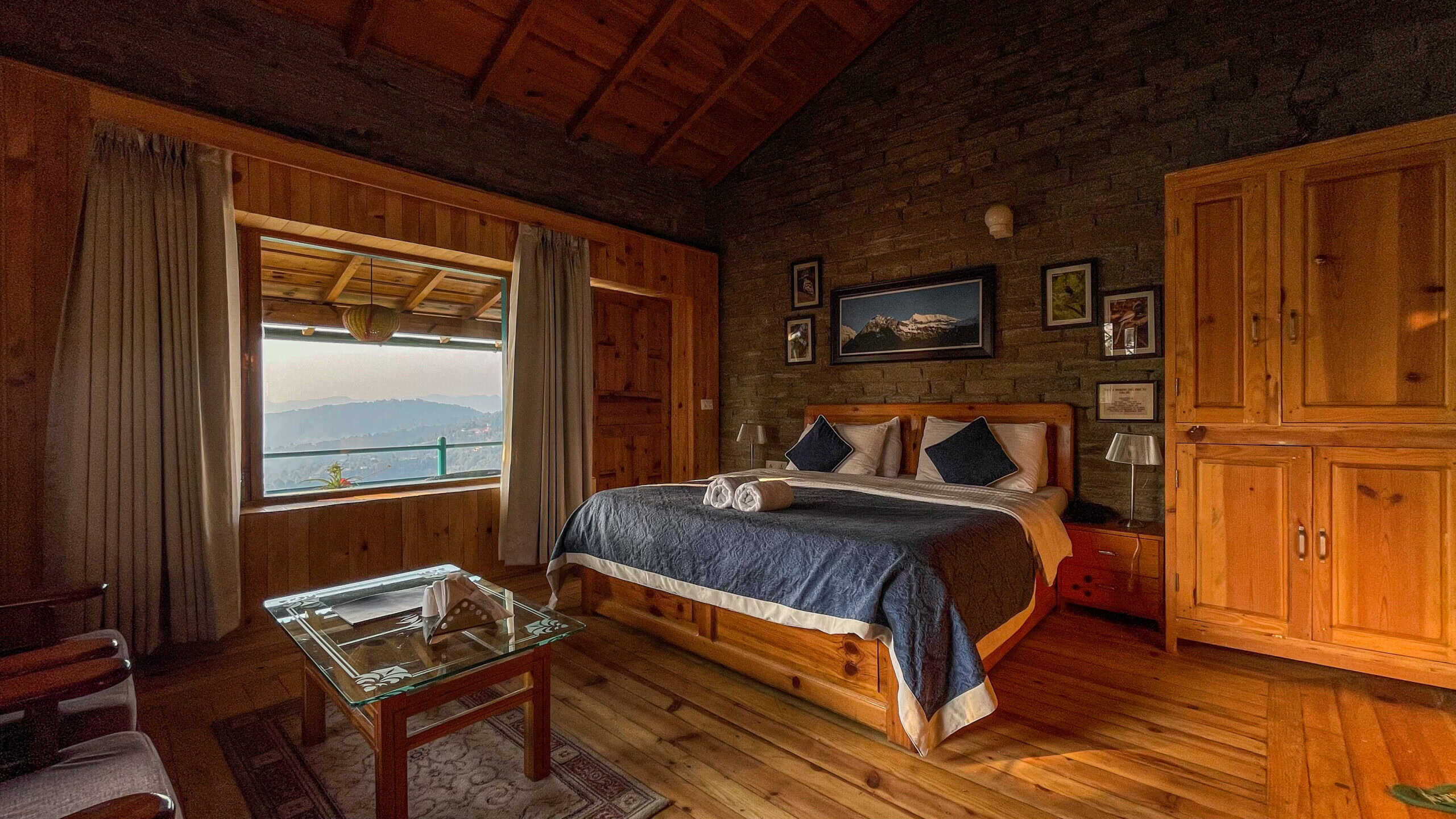 Mohans binsar retreat הוסטלים בהודו איסטקארד