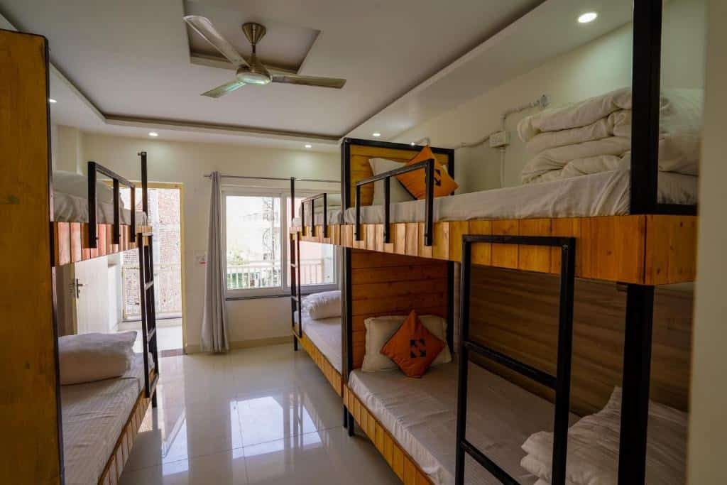hide in Rishikesh הוסטלים ברישיקש איסטקארד