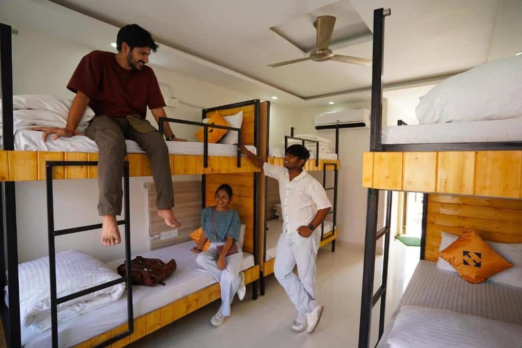 hide in Rishikesh הוסטלים ברישיקש איסטקארד