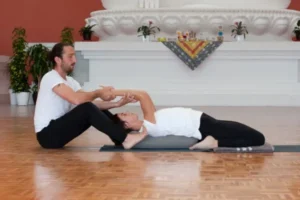 japam yoga שיעורי יוגה ברישיקש איסטקארד
