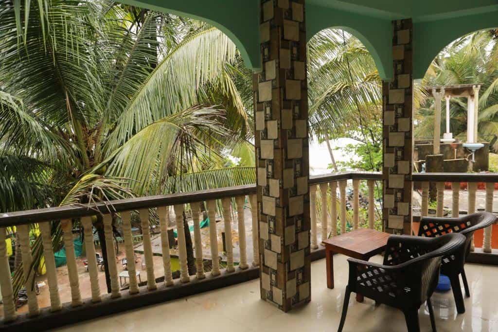 Kumbaya Beachside Hostel הוסטלים זולים בגואה,הודו איסטקארד.