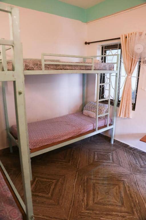 Kumbaya Beachside Hostel הוסטלים זולים בגואה,הודו איסטקארד.