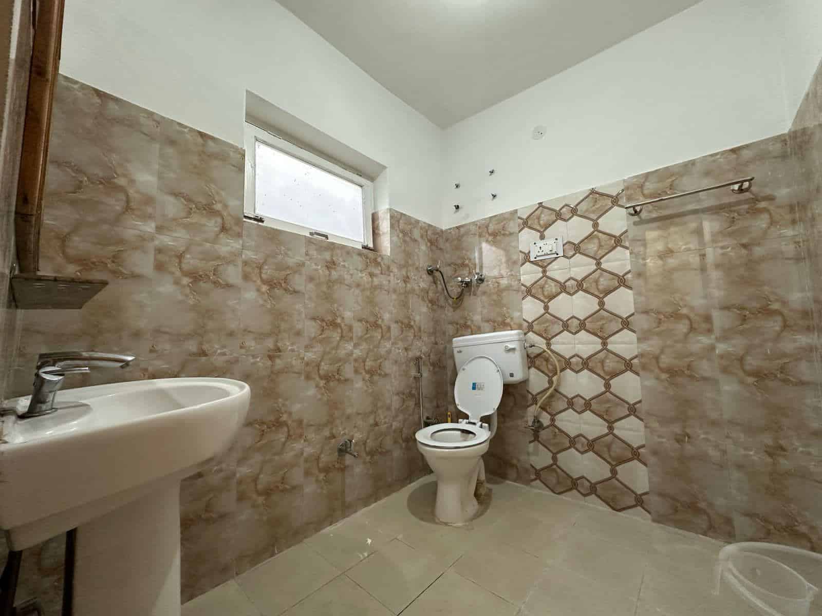 Auberge by Doghari הוסטלים בנאלי, הודו איסטקארד