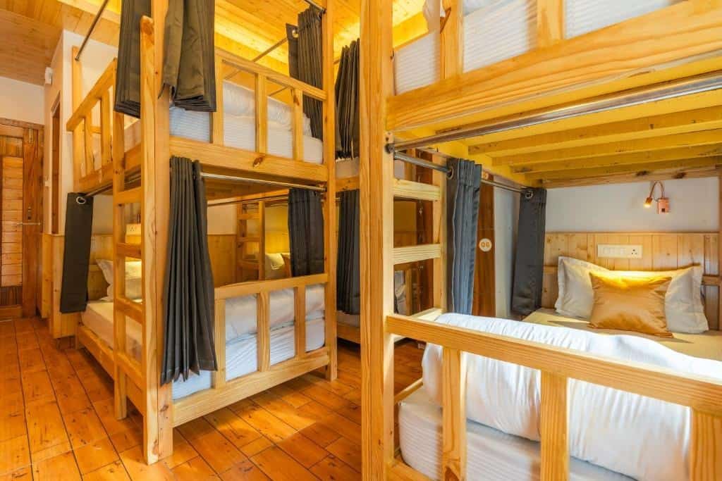 The Social Stays Kasol הוסטלים שווים בקסאול, הודו איסטקארד