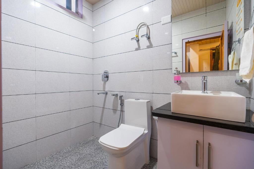 The Social Stays Kasol הוסטלים שווים בקסאול, הודו איסטקארד