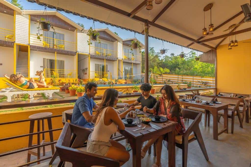The Social Stays Goa Morjim הוסטלים שווים בגואה,הודו איסטקארד.