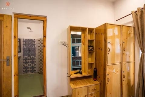 Zostel leh הוסטלים בלה, הודו. איסטקארד.
