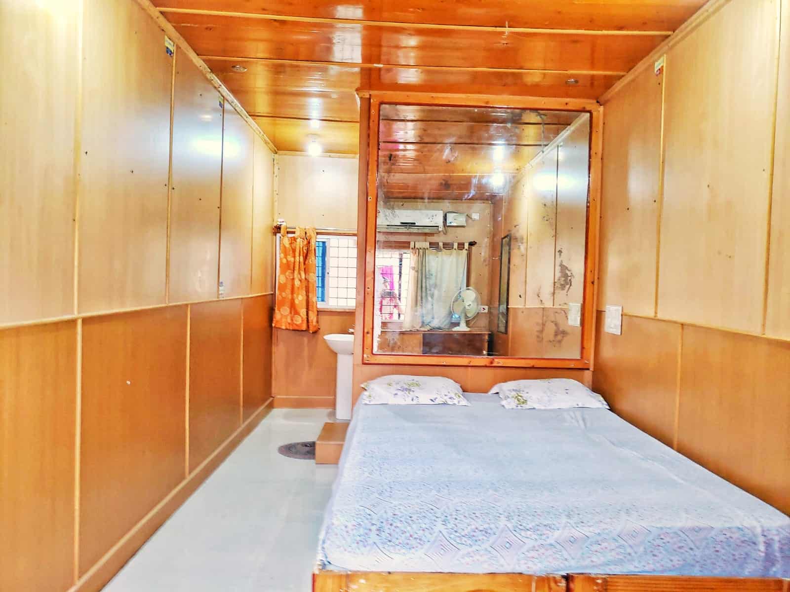LAKSHMI HERITAGE TOURIST HOME הוסטלים זולים בהאמפי, הודו איסטקארד