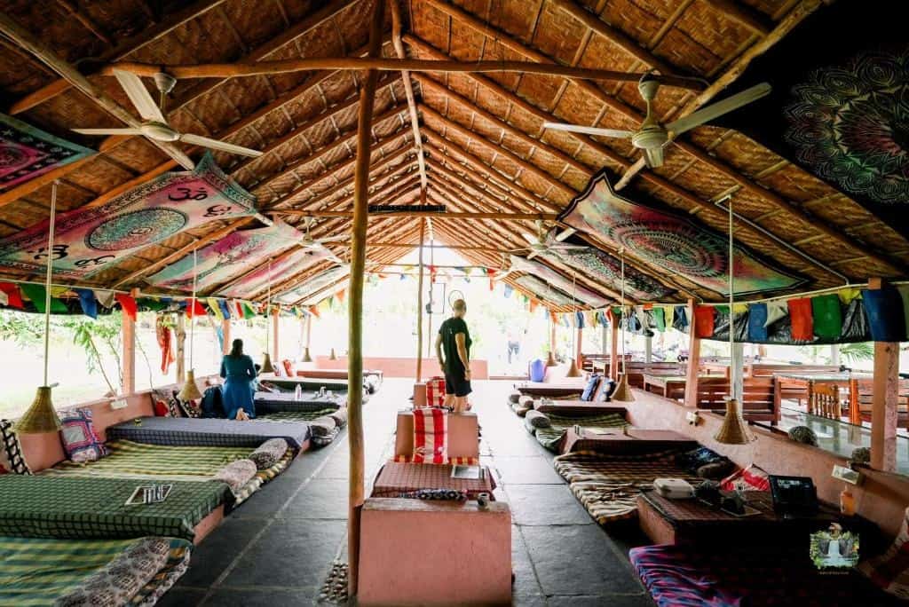 Waterfall guest house Hampi הוסטלים בהאמפי, הודו איסטקארד