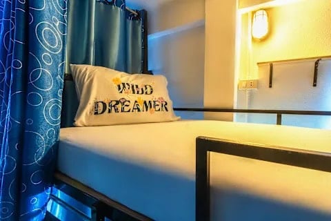 The Black Sheep Hostel הוסטלים שווים בקופנגן, תאילנד איסטקארד