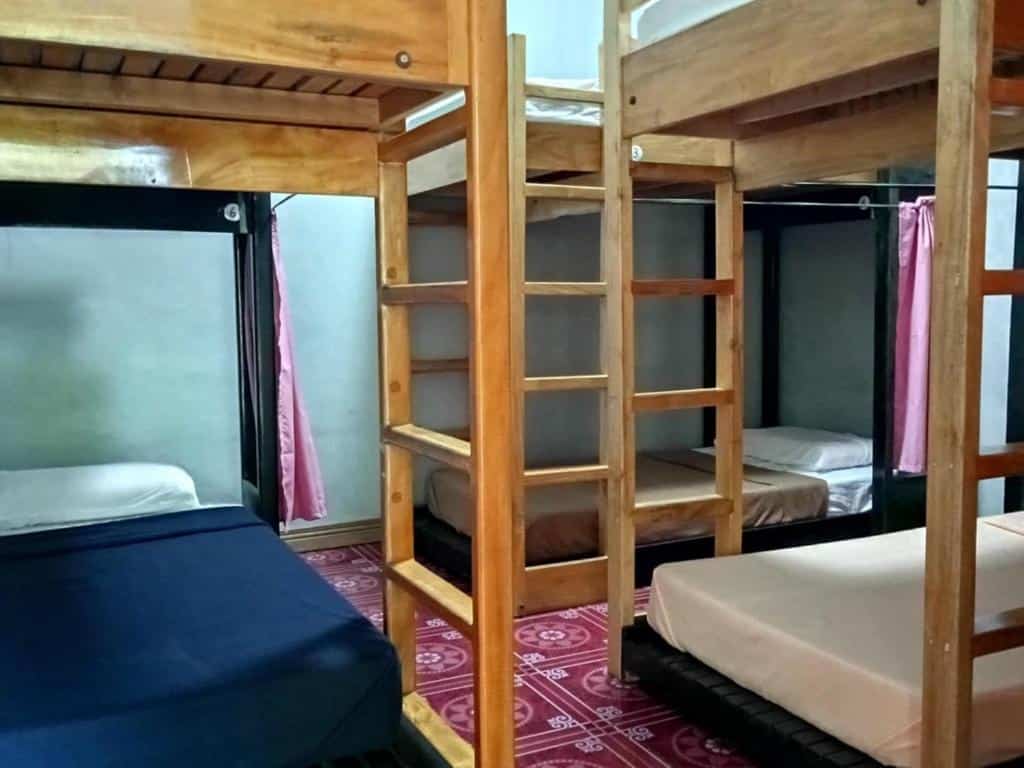 Banaue pink hostel הוסטלים שווים בבנוואי, פיליפנים איסטקארד.